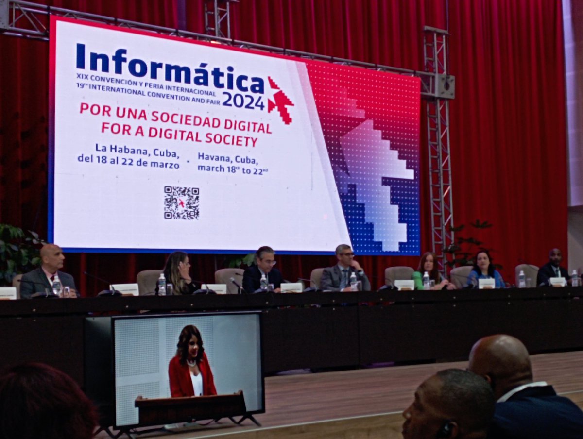 yudi_mercedes's tweet image. Cuba y los cubanos poseen la oportunidad para explorar las posibilidades y retos que presenta la sociedad digital,  ha quedado demostrado en  #Informática2024