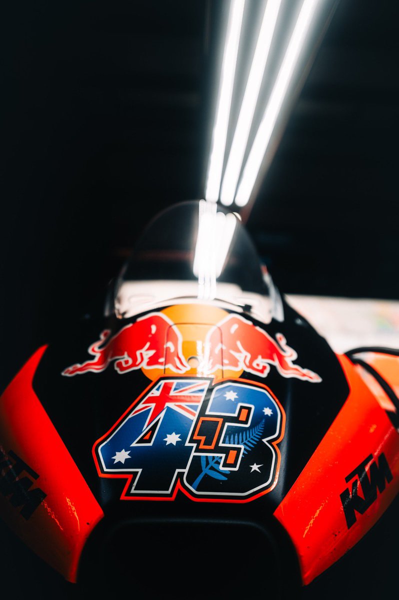 KTM_Racing tweet picture