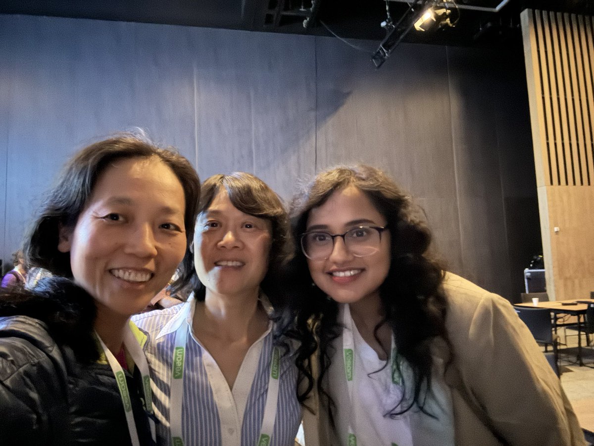 Catching up with famous @TheNikhita and Cathy on improving @CloudNativeFdn TAGs #KubeconEU