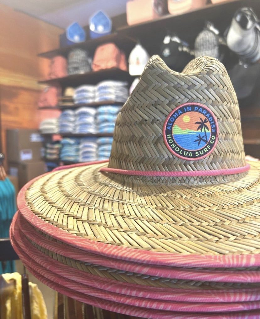 Get a bit of shade from the sun during this spring break in one of our island inspired Honolua Surf Co. straw hats! Pop in today to pick one up! 🏖️☀️🐚🤙 #beachlife #sunshade #islandvibes #inourstores #shoplocal #bigisland #oahu #maui #kauai #honoluasurfco #alohavibessince95