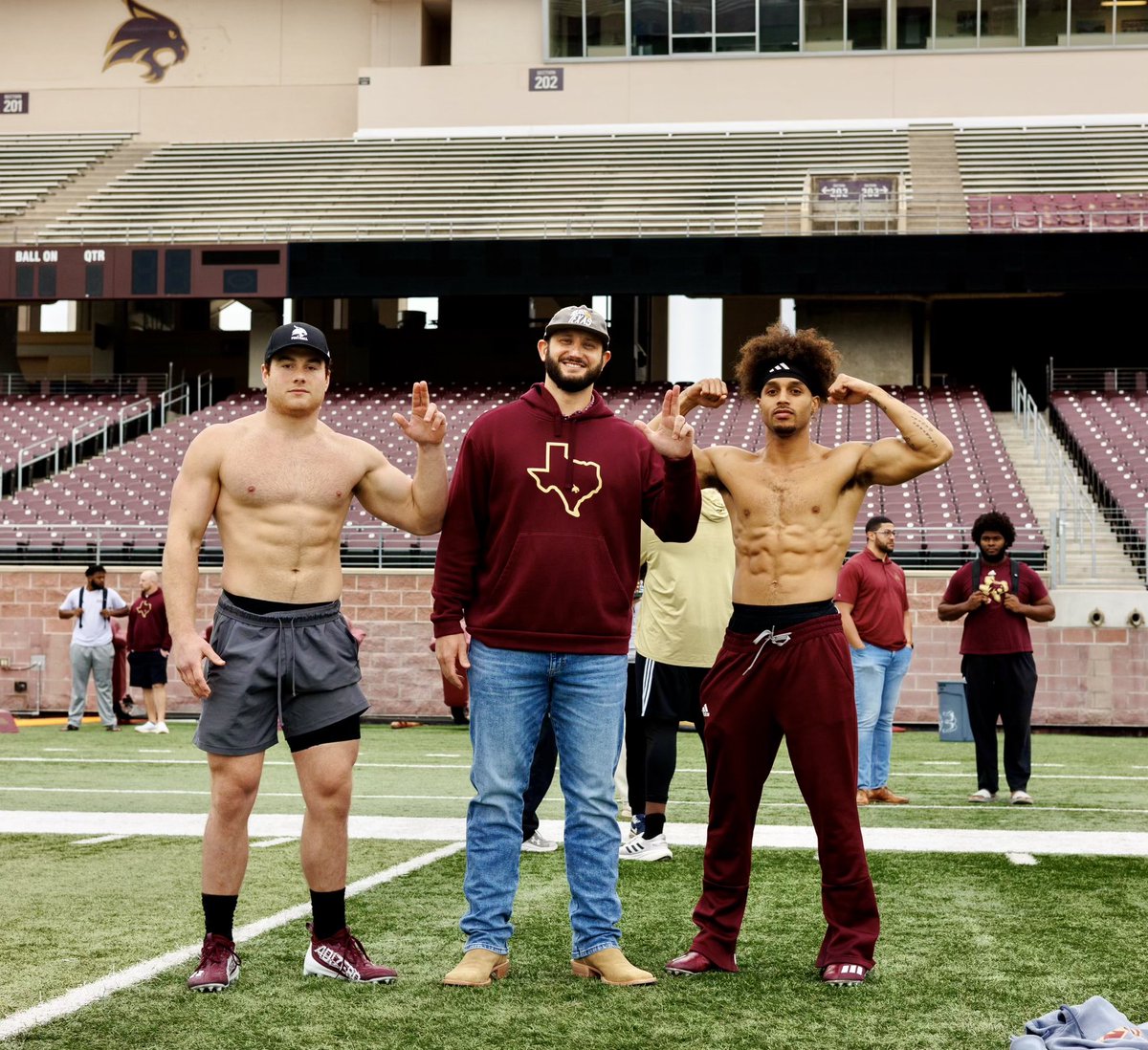 Love these guys right here! Special group that made history for @TXSTATEFOOTBALL ! The scouts were impressed with how they performed .. #TakeBackTexas #ProCats
