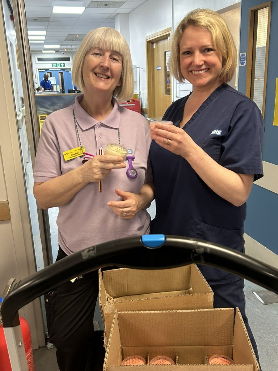 It's Thrive Live <a href="/UHD_NHS/">University Hospitals Dorset NHS Foundation Trust</a> so I've been out &amp; about @ Poole taking candles kindly donated by <a href="/LushLtd/">LUSH UK</a> to our hard working teams. <a href="/SorchaDossitt/">Sorcha Dossitt (she/her)💙</a> has worked hard to put together a programme of wellbeing sessions. Check out the Thrive intranet page for more info.