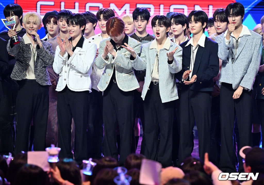 jevaults's tweet photo. [📸] 240320 | Show Champion | Article Photo 

#tempest #템페스트 https://t.co/AD4or71ztg