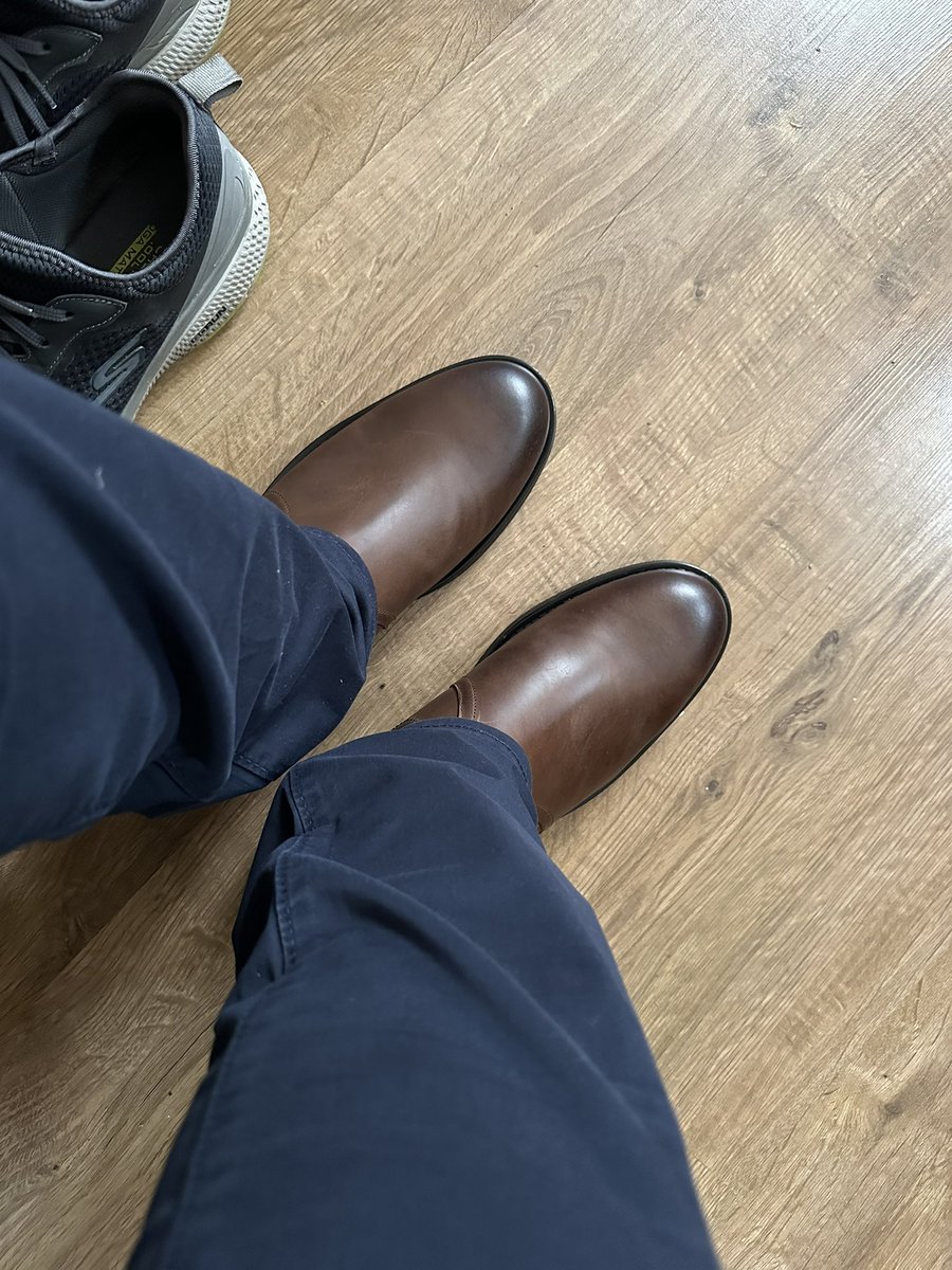 HarleyDavid98's tweet photo. I’m a Chelsea boots and chinos kinda guy now, never been a boots person before, always live in converse, but I love these so much, so comfortable 😍😍 https://t.co/y8Q23v0nr3
