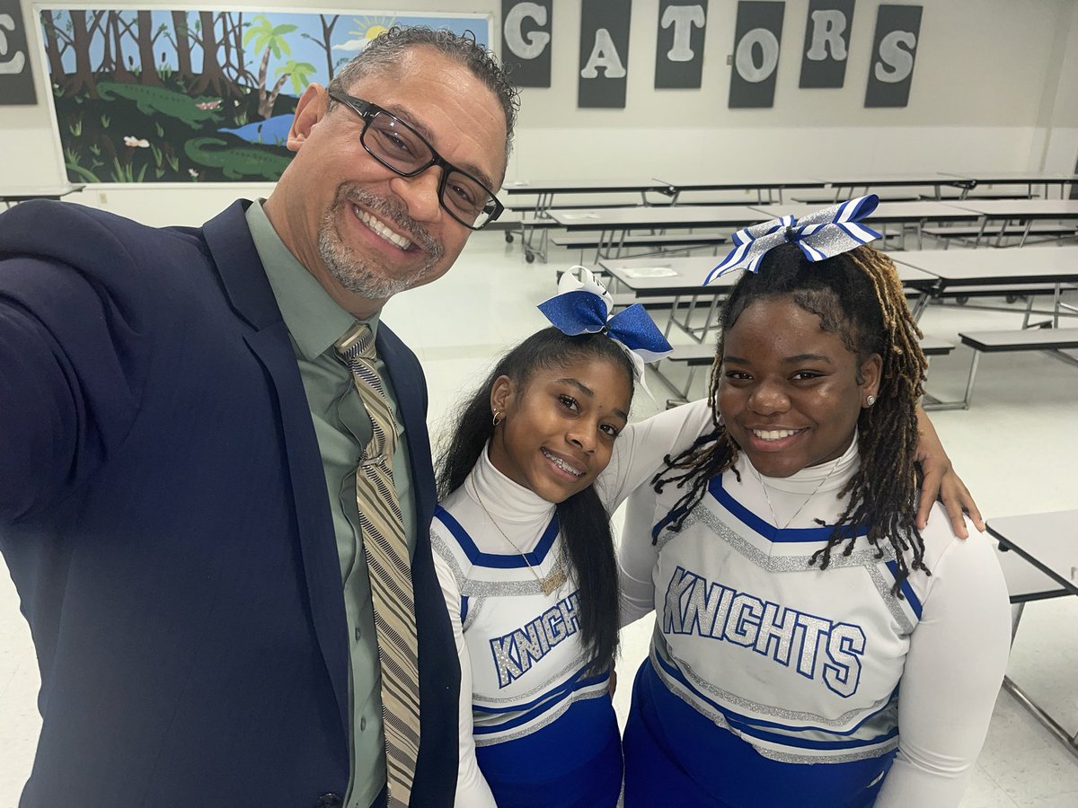 Dr. Riquelme Rodriguez (@drriqrod) on Twitter photo Excited to welcome Walter C. Young Middle School to Lakeside Elementary today! Our fifth-grade Gator scholars got a sneak peek at the amazing opportunities awaiting them. Big thanks to WC Young for showcasing what's ahead! #FlanaganZone <a href="/LakesideBroward/">LakesideES</a> Excited to welcome Walter C. Young Middle School to Lakeside Elementary today! Our fifth-grade Gator scholars got a sneak peek at the amazing opportunities awaiting them. Big thanks to WC Young for showcasing what's ahead! #FlanaganZone <a href="/LakesideBroward/">LakesideES</a>