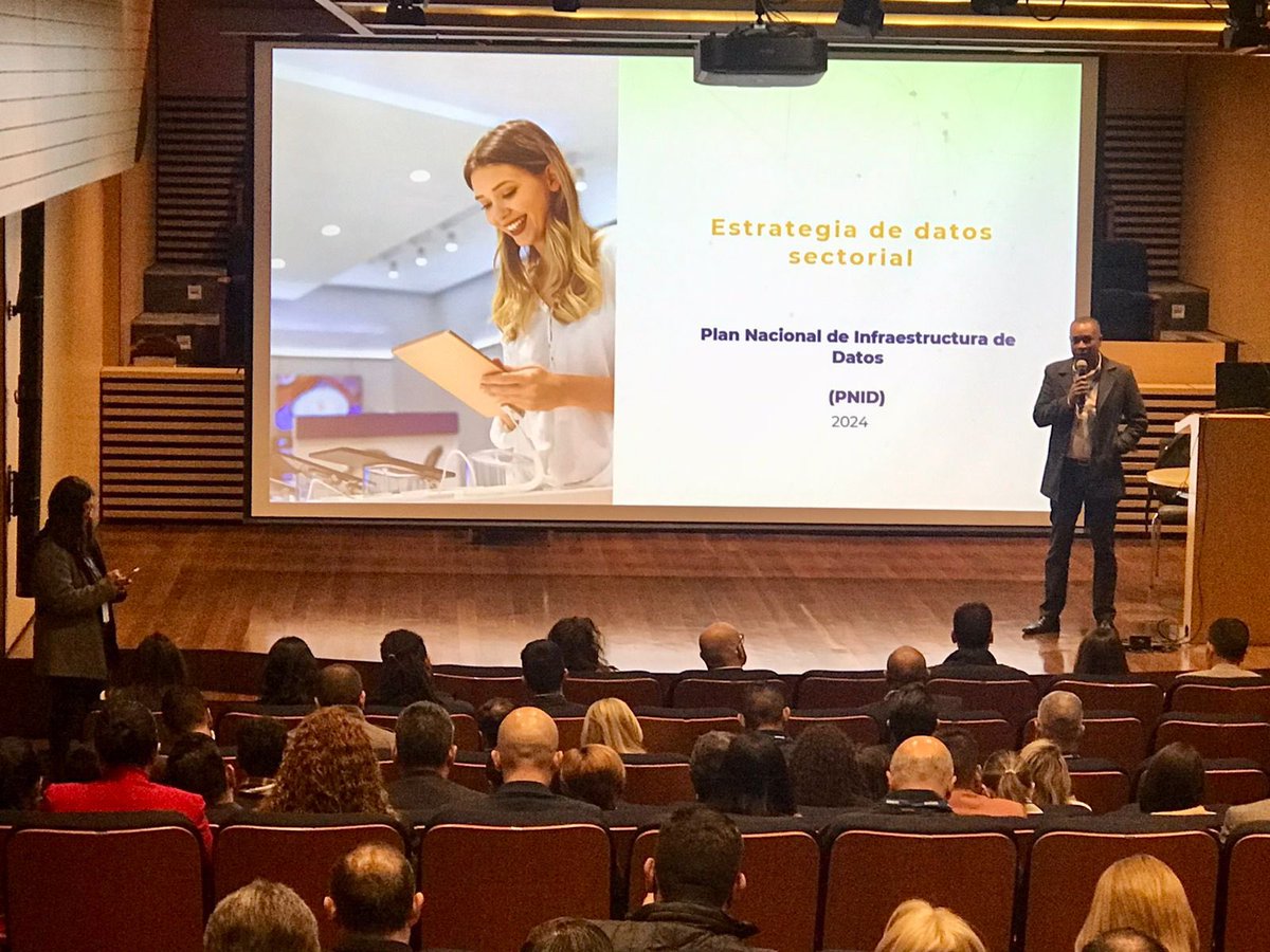 mafeardilalopez's tweet photo. Seguimiento a la implementación de la hoja de ruta sectorial del Plan Nacional de Infraestructura de Datos - Estrategia de Datos Sectorial #PNID #TransformaciónDigital https://t.co/sphHPseQLO