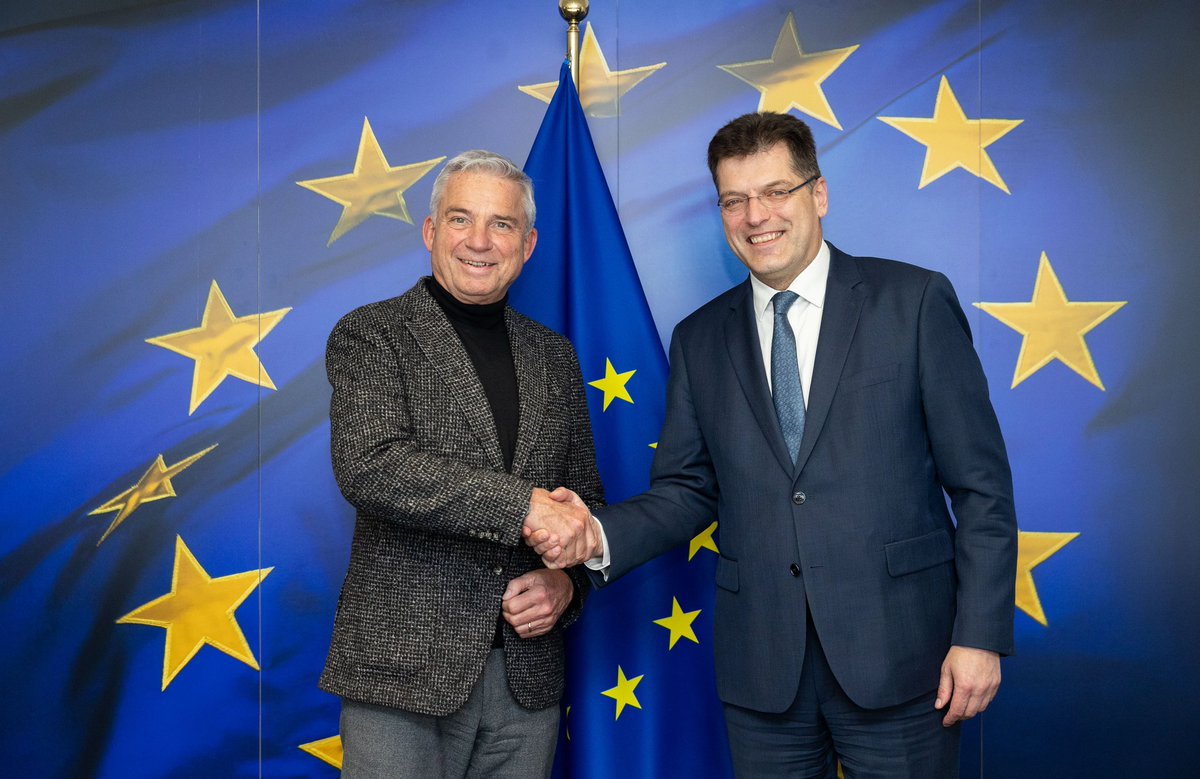 In only a couple of last years, the risk landscape in 🇪🇺 has changed immensely.

I thanked Thomas Strobl, Deputy Minister-PR & Interior Minister of Baden-Württemberg 🇩🇪 for his proactive role in strengthening #EUCivilProtectionMechanism and the wider EU crisis management system.