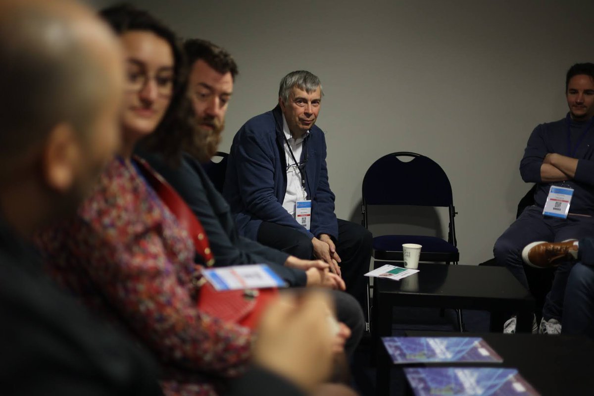 🚀 Et si vous trouviez le temps de digitaliser votre usine ? 

👇 Benchmarks

➡️ Utiliser les données pour optimiser les processus de production ?
➡️ Pérenniser le savoir-faire de l’entreprise par la digitalisation
➡️ Préparer et suivre un projet de digitalisation de l’entreprise