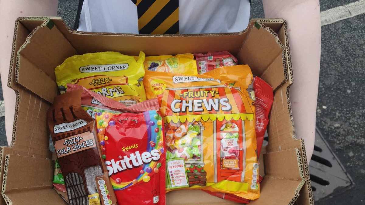 NoahsarkTeam3's tweet photo. Got a great donation from Lidl, biggest one yet! Thank you so much! @LidlGB  @PencoedtreDc Cannot wait to get fundraising! https://t.co/YiARgGaXhF