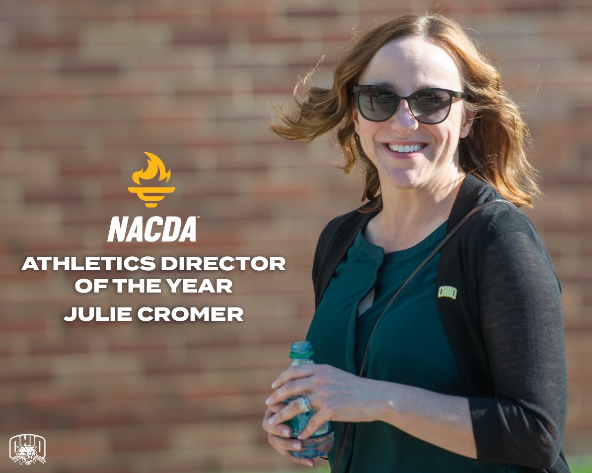 Congrats to our own Julie Cromer, who was named @NACDA Athletics Director of the Year! 🗞️ tinyurl.com/yvvmyvr6