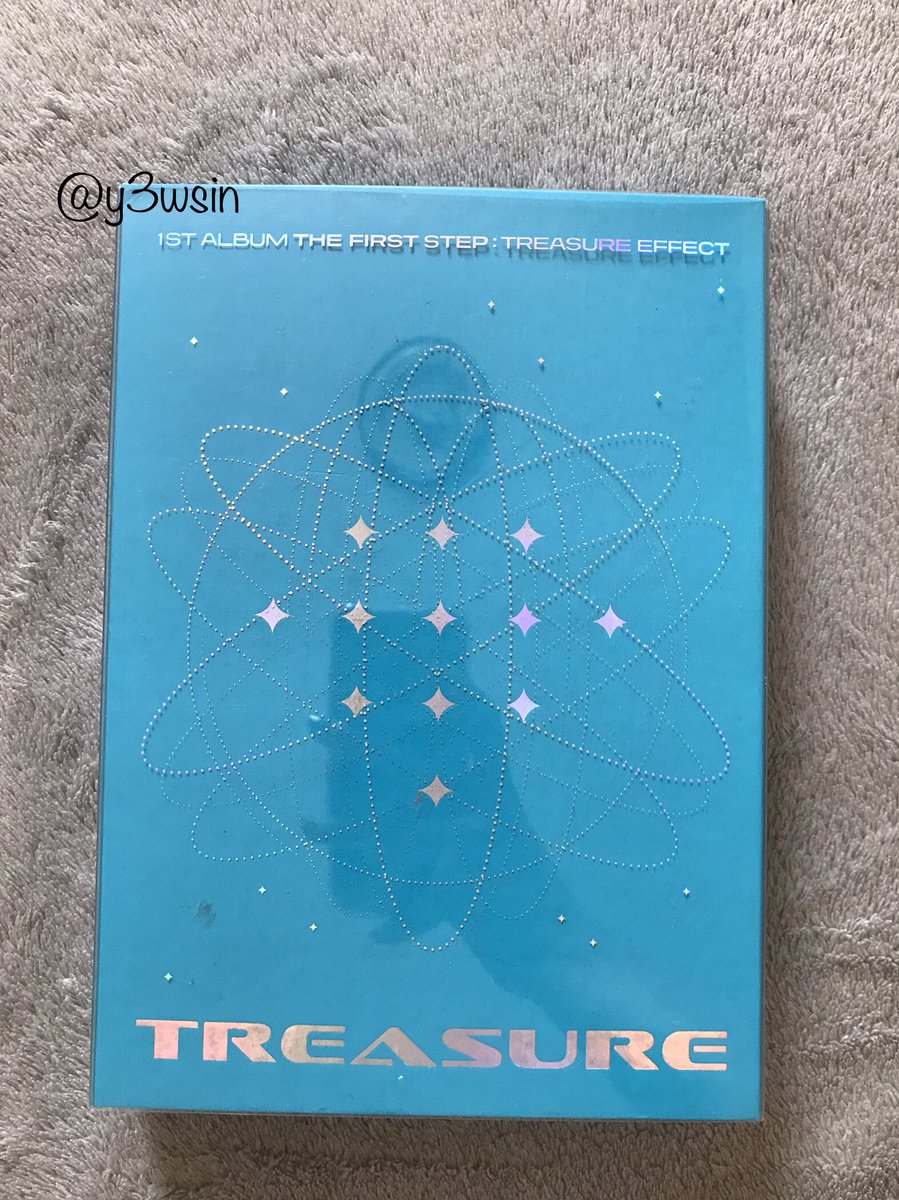 y3wsin's tweet photo. 📣 ส่งต่อน้องค่า😻
1ST ALBUM THE FIRST STEP / บั้มเปล่า
ได้ของตามภาพเลยน้า 💞💞
(มีตำหนิตามภาพเลยคับ)

🎀 : 300 รวมส่ง
สนใจเดมมาต่อราคาได้อีกนะคะ🪄

#TREASURE #트레저 
#ตลาดนัดtreasure #ตลาดนัดเด็กสมบัติ https://t.co/eMxuBSOPgd