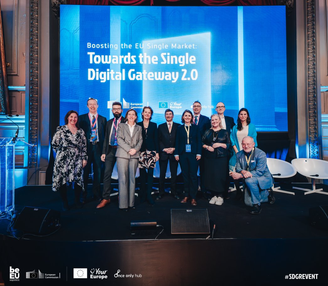 DIGIT 🇪🇺 (@eu_digit) on Twitter photo At the "Towards the Single Digital Gateway 2.0" event our Director-General <a href="/gaffey_veronica/">Veronica Gaffey</a> and Director for Digital Services <a href="/AristiNat/">Aristimuno</a> explained how the digital interoperability brings #SingleMarket closer to 🇪🇺 citizens and businesses.
Learn more👉europa.eu/!MCMkFW At the "Towards the Single Digital Gateway 2.0" event our Director-General <a href="/gaffey_veronica/">Veronica Gaffey</a> and Director for Digital Services <a href="/AristiNat/">Aristimuno</a> explained how the digital interoperability brings #SingleMarket closer to 🇪🇺 citizens and businesses.
Learn more👉europa.eu/!MCMkFW