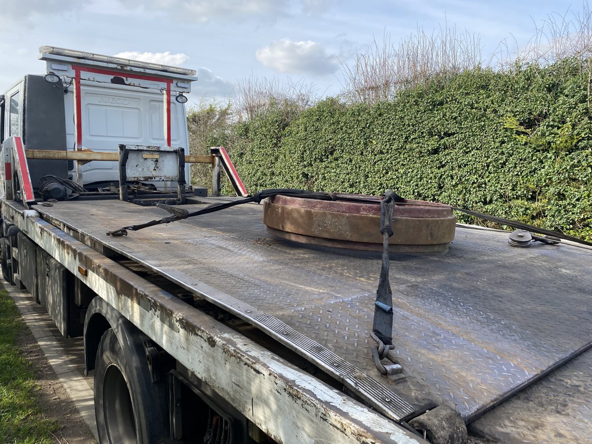KentPoliceRural's tweet photo. RTF officers have today located and seized this vintage traction engine wheel in #Coxheath, which was stolen from #Woodchurch last August. Enquiries are ongoing regarding the theft. @HistoricEngland #WheelyGoodFind RH https://t.co/mYvI8xlzr0