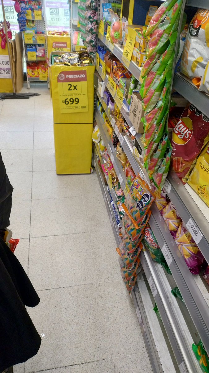 Pabloandresb's tweet photo. Carrefour ,Bajen los precios, no quiero 2x1 quiero 1 a mitad de precio.
@JMilei @carrefourarg https://t.co/HlpQH9floS
