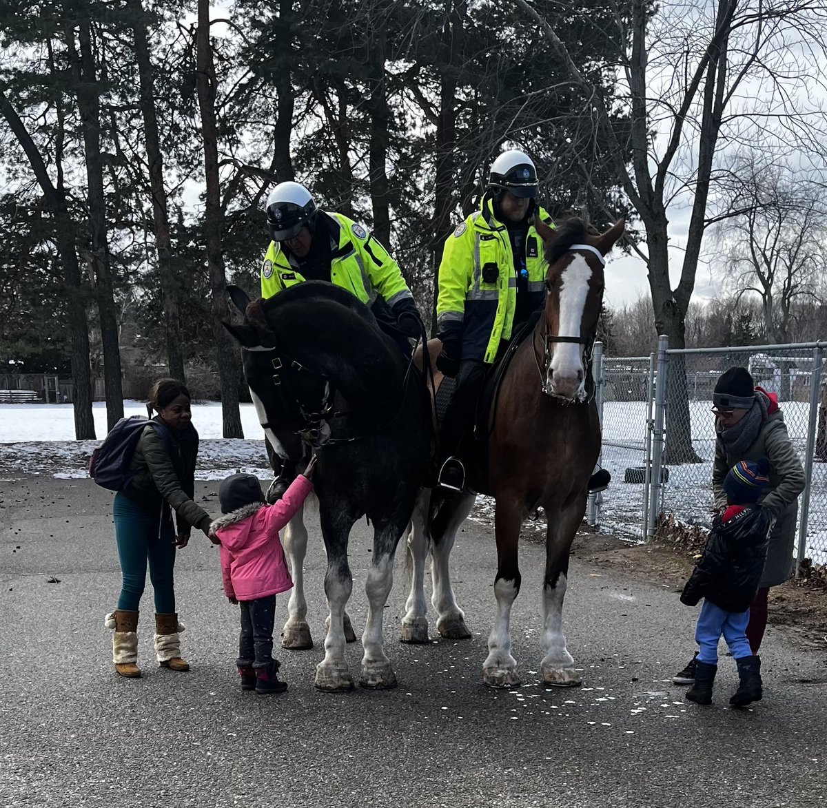 The ⁦<a href="/TPSMounted/">Toronto Police Mounted Unit</a>⁩ unit was did a fantastic job this morning as they educated &amp; entertained the students of Alexandre Dumas Academy for their #Francophone day celebrations. ⁦<a href="/TPS_CPEU/">Community Partnerships & Engagement Unit (CPEU)</a>⁩