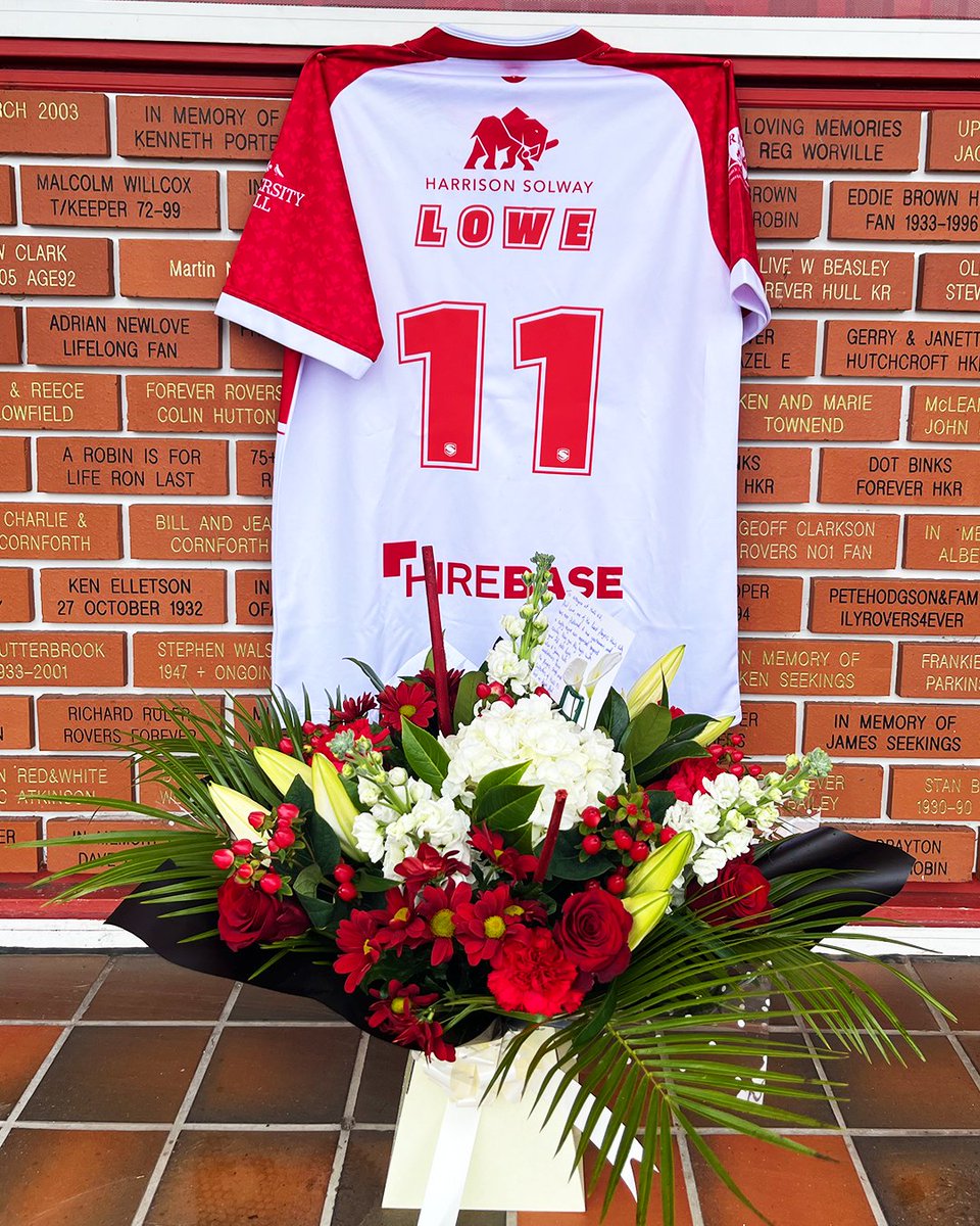 hullkrofficial's tweet photo. Classy gesture, thank you @hullfcofficial 👏 https://t.co/jl4j56kP2W