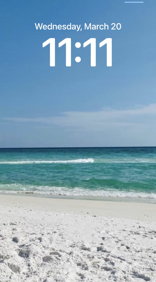 Jess0587's tweet photo. Always catching 11:11 ✨ https://t.co/L2d34kuFrH