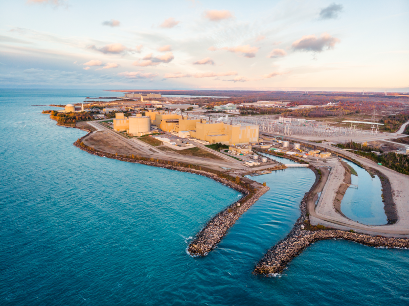The Canadian nuclear industry is evolving! From medical isotope sterilization to powering communities with small modular reactor technology, the impact is profound. Our investment in Bruce Power is pivotal for emission-free, reliable electricity! Read more:tcenergy.com/operations/pow…