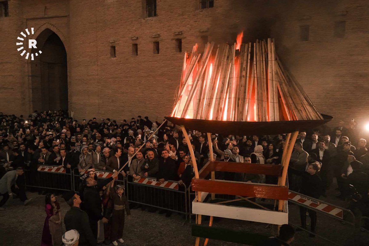 RudawEnglish's tweet photo. People gather in the historic citadel of the Kurdistan Region’s capital of Erbil to celebrate Newroz – the Kurdish New Year – by lighting torches and fireworks.

📸: Bilind T. Abdullah/Rudaw https://t.co/58h1UjfIJk