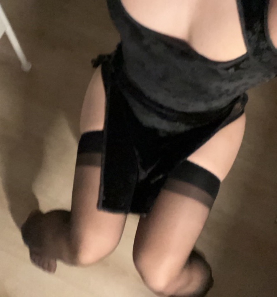 CC75488174's tweet photo. 好久不见，把自己玩尿了但完全没拍到（自从健身以后很少拍了
#四爱 #伪娘 #女装子 #sissy #ladyboy_ #黑丝 https://t.co/PuaADPVa9m