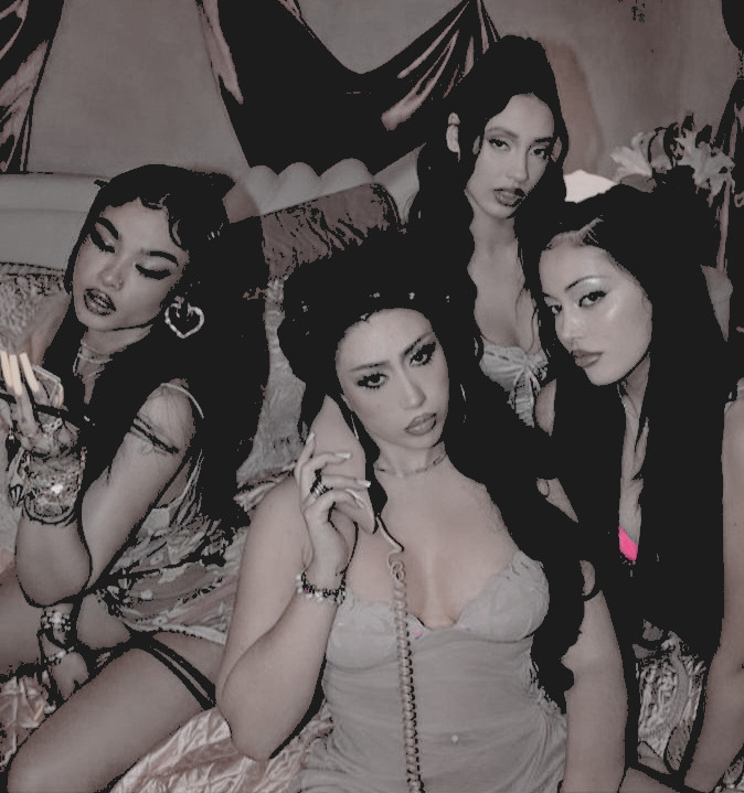 ⠀
⠀
                                    𝑮𝑰𝑹𝑳𝑺 
                                    𝑮𝑰𝑹𝑳𝑺 
                                    𝑮𝑰𝑹𝑳𝑺
⠀
⠀