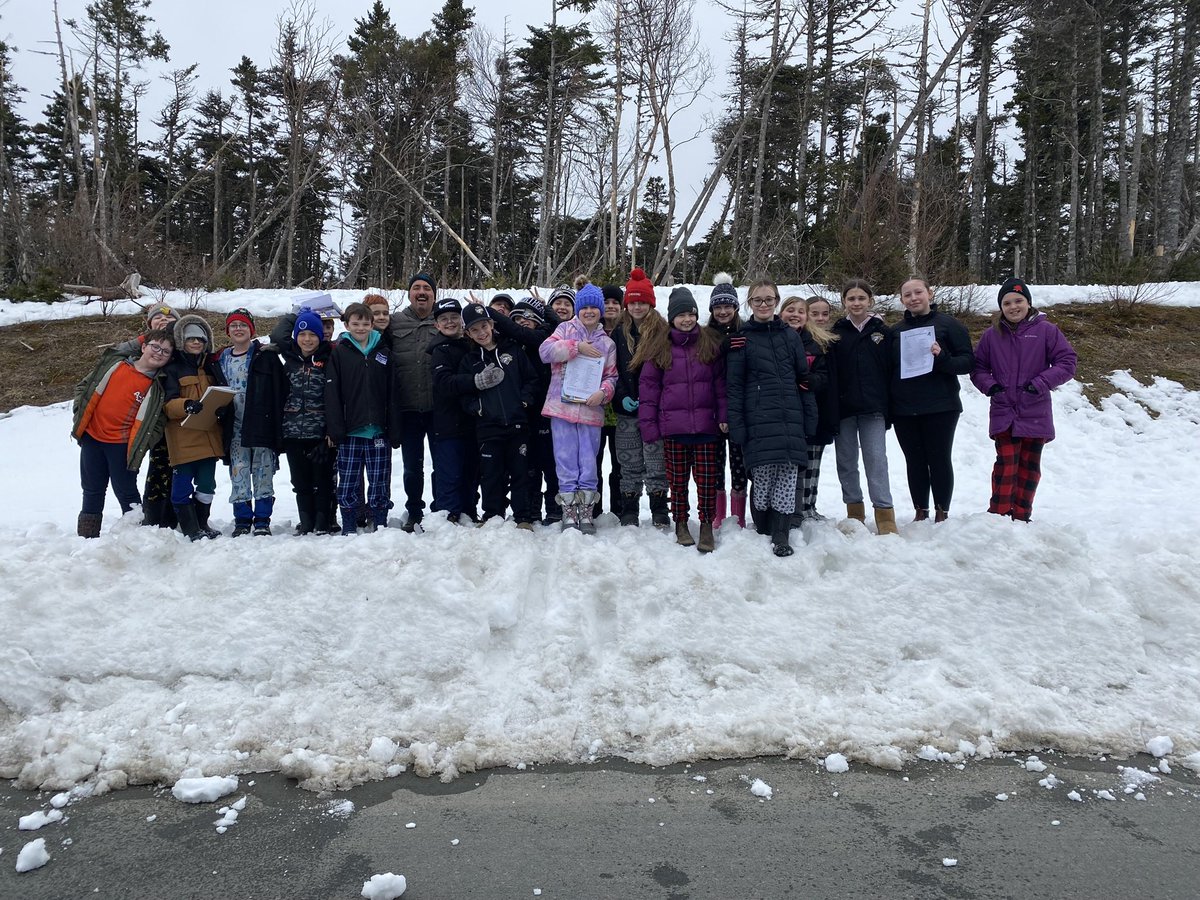 5E from JRI had a great time outside for our scavenger hunt!!

<a href="/schoolsportsnl/">School Sports NL</a> 
<a href="/JuniperRidgeNL/">Juniper Ridge Int</a> 

#DartOutdoors