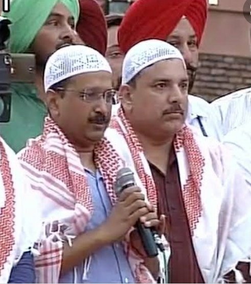 kriish7's tweet photo. @AamAadmiParty Kejriwal is leading a team of liars, all the team members try to out do the others but can't match Kejriwal who is master of the game on telling lies and then pleadings for forgiveness. https://t.co/3xWvP7QA7Z