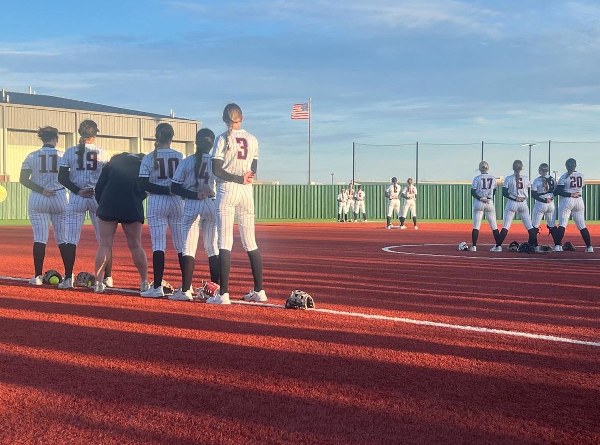 Argyle Eagles Booster Club (@argylesports) on Twitter photo A great win last night by the <a href="/ArgyleSoftball/">Argyle HS Softball</a> team! 1-0 against Denton Ryan‼️🦅 thank you to the first responders for their continued support of the Argyle Eagles!
📸 <a href="/TheTalonNews/">The Talon News</a> <a href="/ArgyleSoftball/">Argyle HS Softball</a> A great win last night by the <a href="/ArgyleSoftball/">Argyle HS Softball</a> team! 1-0 against Denton Ryan‼️🦅 thank you to the first responders for their continued support of the Argyle Eagles!
📸 <a href="/TheTalonNews/">The Talon News</a> <a href="/ArgyleSoftball/">Argyle HS Softball</a>