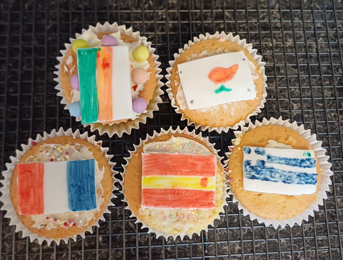 @woodburnps final study session for these three for Euro Quiz on Friday, and started with making Euro cupcakes
