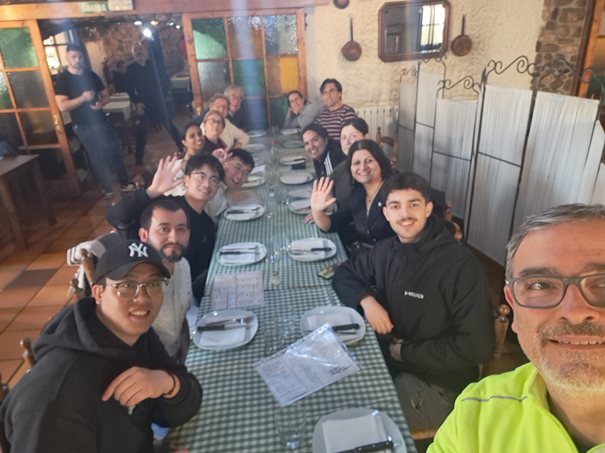 JoseGiner10's tweet image. Wonderful @icmabCSIC  #LMI group excursion and lunch (calçotada) with some collaborators (@jordipoater and Elena Bartolomé). Such a great mix of camaraderie and science. Wishing everyone a wonderful Easter filled with joy and discovery! 🌟🔬 #ScienceCommunity #boronChemistry