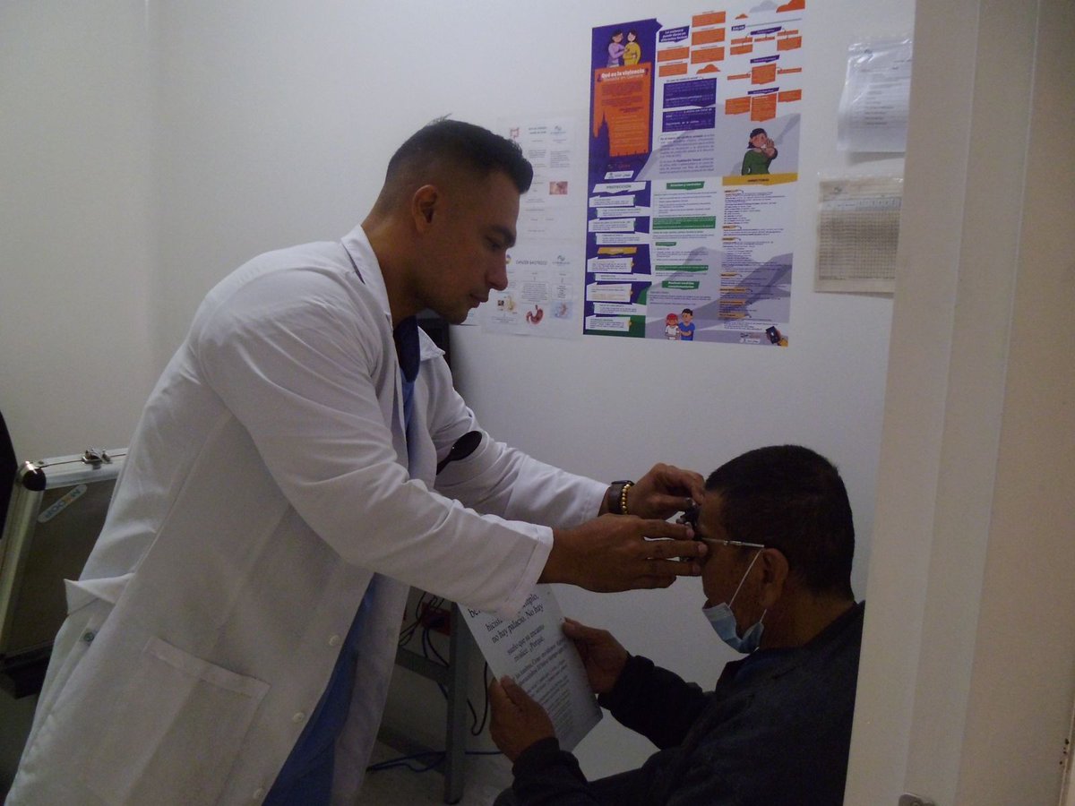 INPEC_Colombia's tweet image. 👏 #Salud | En la Cárcel y Penitenciaría de 📍 #Ipiales se llevó a cabo una jornada de 👀 #optometría dirigida a las personas privadas de la libertad.
Lo anterior, con el propósito de diagnosticarlos a tiempo y entregarles gafas.

#Compromiso #TodosCuentan