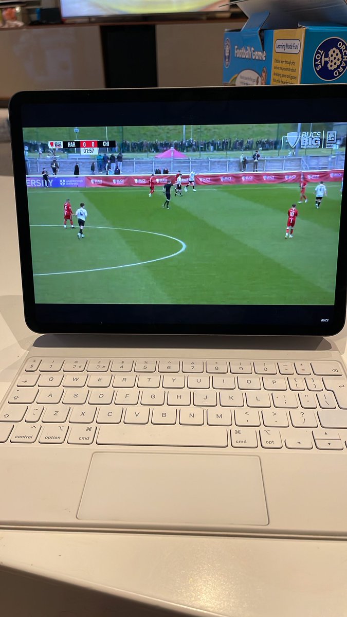 PTassell's tweet photo. Let’s go boys! You work and live for days like this! Enjoy and bring it home! 👊🏻⚽️🏆📚#proudtobelong https://t.co/ospSdSPfKm