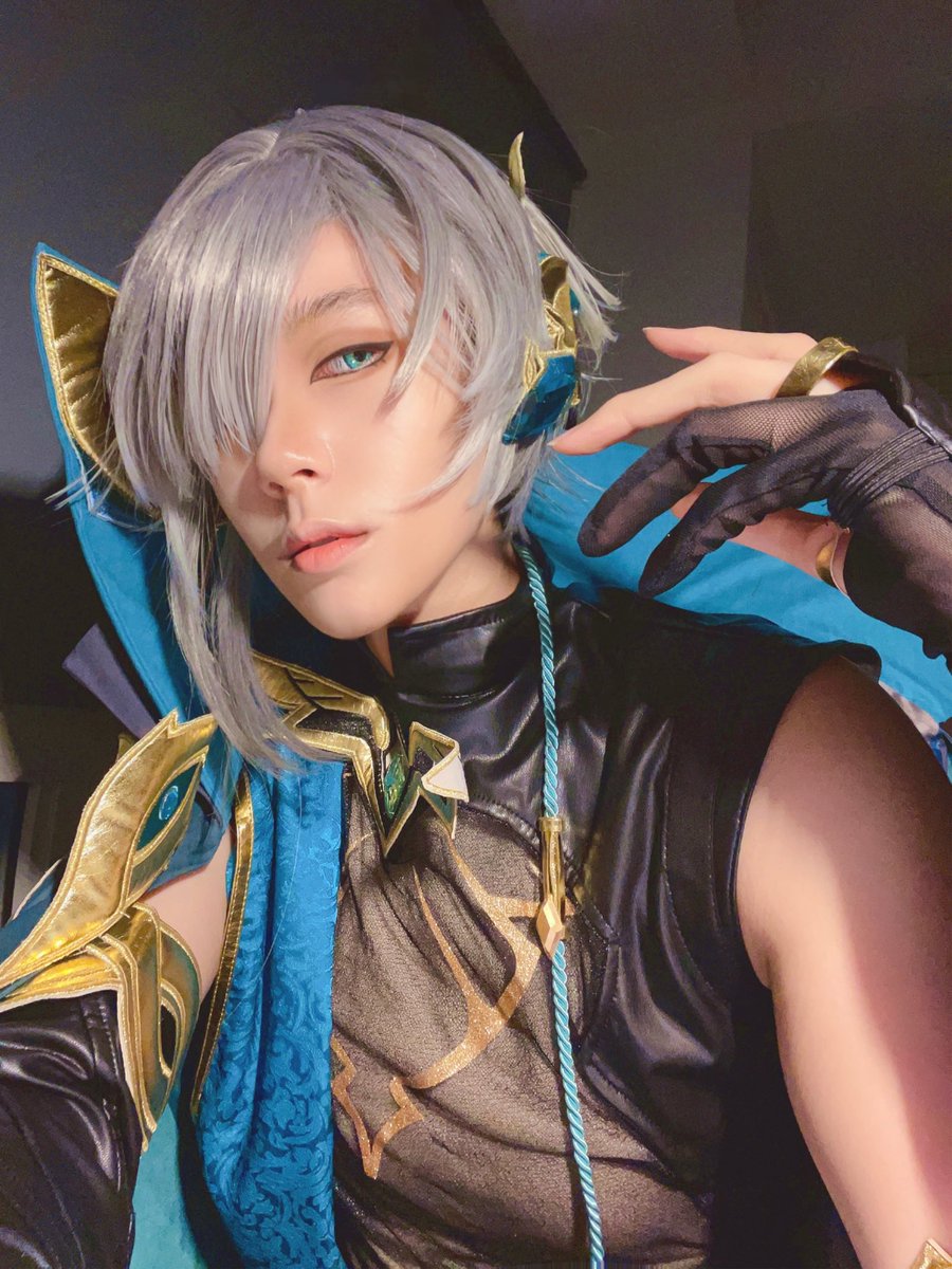 noelavonte's tweet photo. Mortals ask, you shall recieve 😈

It’s an old cosplay I did of Al Haitham a year ago, probably still one of my fav cosplays I’ve done haha

#GenshinImpact https://t.co/SmCbuSM1wA