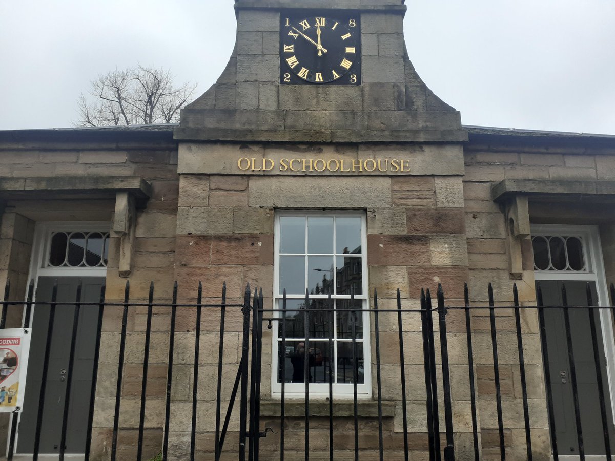 sandymb1956's tweet photo. Free day today,nothing outstanding so random pics
#Starbucks #HolyCorner
#OldSchoolHouse #Morningside
#MellisCheese #Morningside
#BennetsBar #MaxwellStreet
Nice afternoon ๐ #simplethings @BruntsfieldMinx
#Edinburgh @Edin_the_walk
#AuldReekie #EDINBURGH https://t.co/IP9mR8tfNV