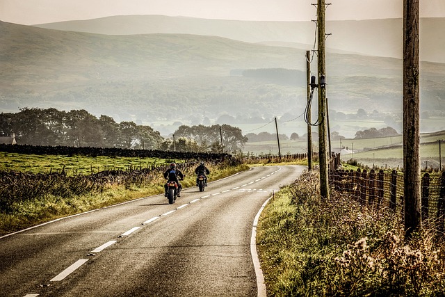 Give your motorbike a spring clean this Easter🏍️ Check tyres, wheels, brakes, controls, cables, throttle, lights and electrics 🛞💡🔧 You can also brush up your riding skills by completing a @BikeSafeUK course bikesafe.co.uk/derbyshire @DerbyshireRPU @DerbysRPUBikers