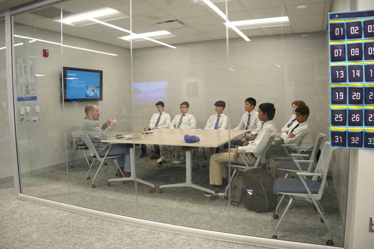 This week, Thomas Sprys-Tellner ’15 hosted a Med School 101 workshop for Catholic Central High School students interested in attending medical school after graduation. Read More: catholiccentral.net/news/latest-ne…