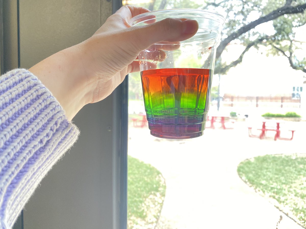 KSATSarahSpivey's tweet photo. #ScienceWithSarah: Rainbow sugar density towers 🌈
Learn the concept of density with syrupy sweet goodness! Thank you to the awesome 5th graders at Bob Hope Elementary @swisd for having me out and for being such wonderful scientists!
Check it out ➡️ https://t.co/bTKFKX1YVk https://t.co/wLGmMATRdy