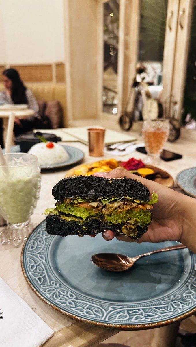 charmiekapoor's tweet photo. 🥙🌮🍨

I’ve been trying to eat healthier for ~3 months now. 

Go-to brands/places in Blr that actually taste good:
- Lo!
- ATH
- O4H
- Eatfit
- Santé
- NOTO
- Homely
- Mossant
- Go Native
- Snackible
- Get-A-Way
- Salad Days
- Millet Express
- No Sugar Please
- The Whole Truth https://t.co/UmVSaesdcq