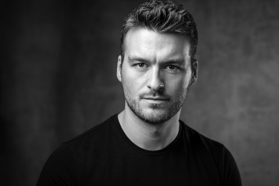 ➡️ Writer <a href="/ricrenton/">Ric Renton</a> 
➡️ Actor #MattStokoe