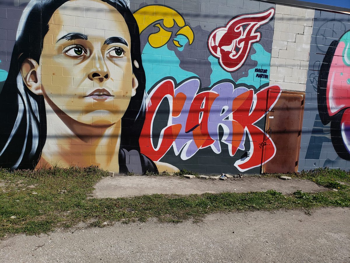 Caitlin Clark mural in Indy