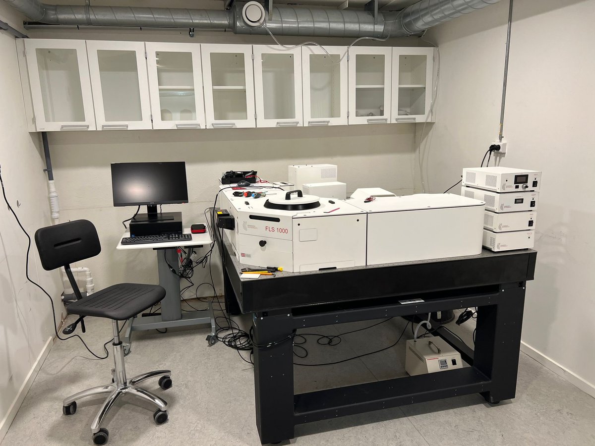 Anja Mudring (@anjamudring) on Twitter photo Labsetup continues: The spectrofluorometer has arrived! We are excited to electro- & photoexcite our materials that range from photocatalysts, bioimaging to materials for light sources. A BIG thank you to <a href="/Carlsbergfondet/">Carlsbergfondet</a> Labsetup continues: The spectrofluorometer has arrived! We are excited to electro- & photoexcite our materials that range from photocatalysts, bioimaging to materials for light sources. A BIG thank you to <a href="/Carlsbergfondet/">Carlsbergfondet</a>