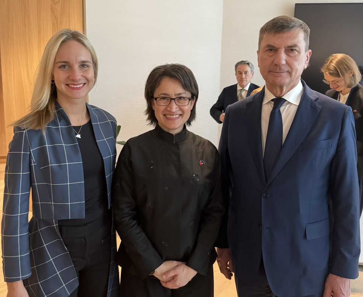 Taiwan’s friends in the European Parliament today met with Vice-President elect Hsiao Bi-khim. I wish Taiwan every success!