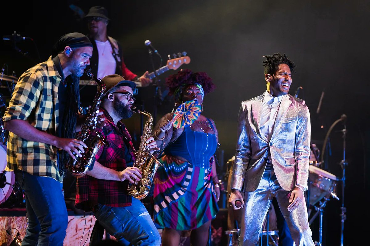 DeShaun (@deshaunicus) on Twitter photo Popping in just to drop these <a href="/JonBatiste/">jon batiste</a> photos from last night that I'm very happy with Popping in just to drop these <a href="/JonBatiste/">jon batiste</a> photos from last night that I'm very happy with
