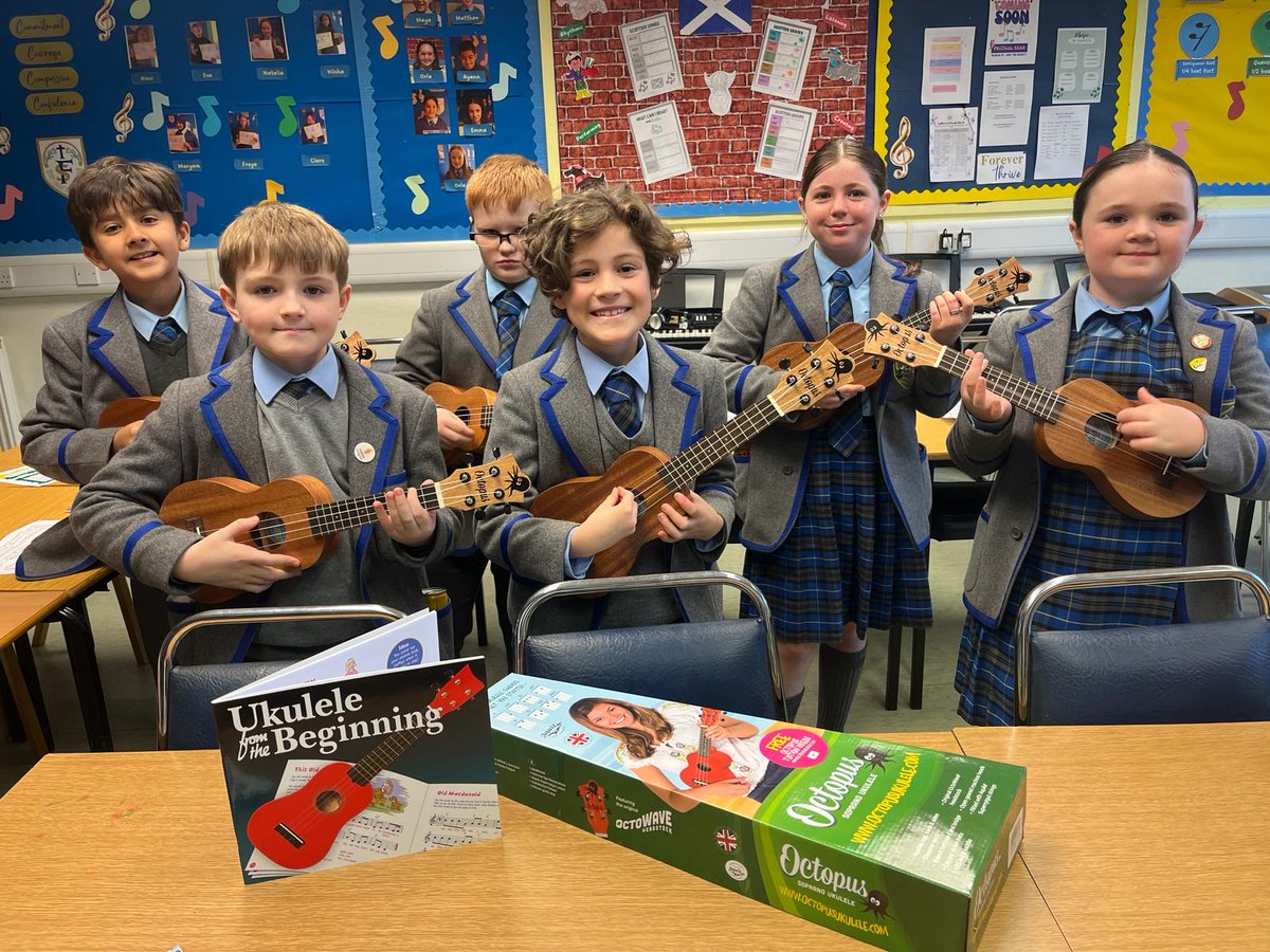 Mini Mozarts today in P5/6 creating their own Musical Doodles @PaulHarris_Cl great fun/ideas/creativity. Well done! Great excitement too receiving our new ukuleles! Let the fun begin! @fernhillp6 @fernhillp5