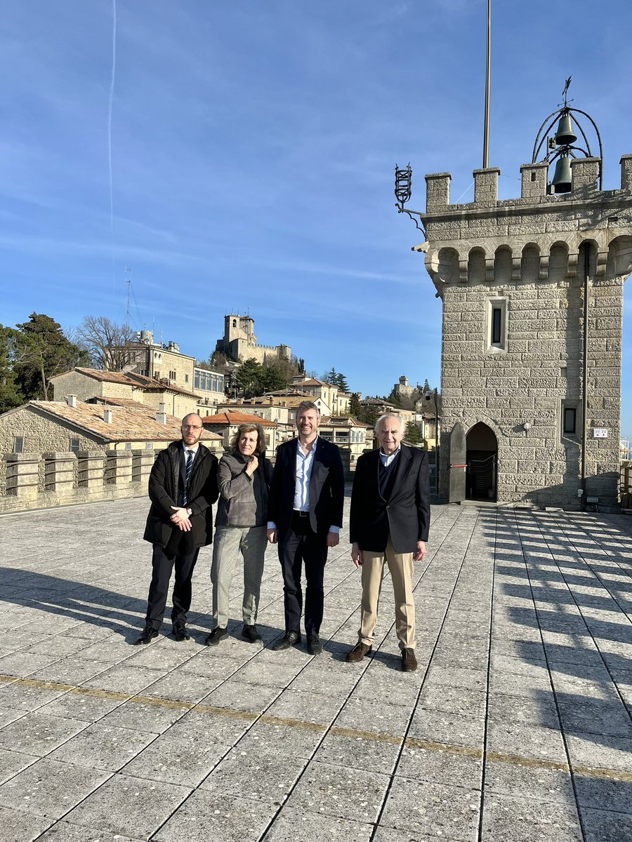 CattedraRosmini's tweet photo. Al via la conferenza dei Giovanj democratico cristiani di San Marino, con Ettore Gotti Tedeschi, in conclusione della Scuola di formazione politica:
https://t.co/y1LhcilQF9 https://t.co/vLj7fn4uGY