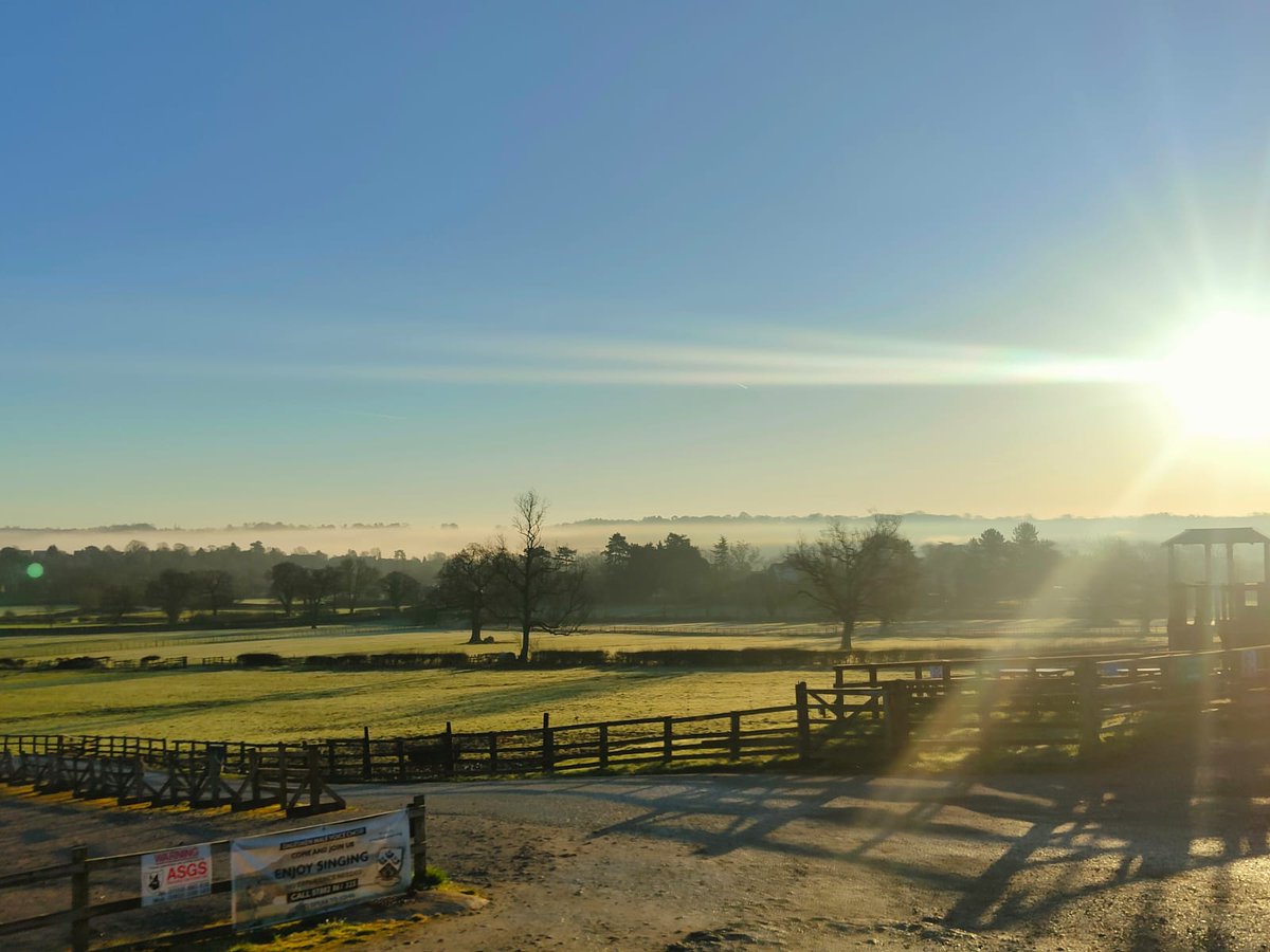 crootsfarm_shop's tweet photo. Why not come and have a Croots breakfast, in our cafe or on our decking with spectacular views over the Ecclesbourne valley 🌄☕️

Served Monday - Saturday 9am - 11:45am | Sunday 10am - 11:30am

#crootsfarmshop #farmcafe #cafederbyshire https://t.co/NpBEnlJwfQ