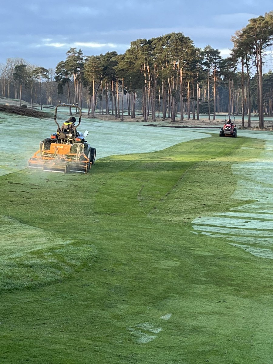 Great work @turftonics and the greenkeeping team @WokingGolf for some long days getting all our maintenance done. 600 tons of sand out on all surfaces ready for the golf season ahead 👌