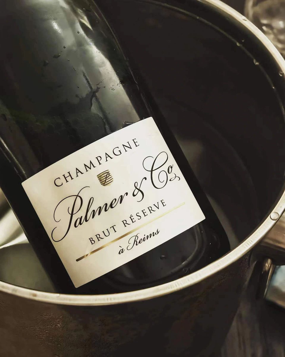RG4LJOHN's tweet photo. Palmer Champagne 🍾️(Grand Cru) Being tipsy is fireworks, being sober is life. It's hard to say anything, drink it all in one go. May your life be as happy as champagne🍾️

#wine #winelover #vino #winetasting #winetime #winelovers #food #instawine #redwine https://t.co/hfM7KNLuA4