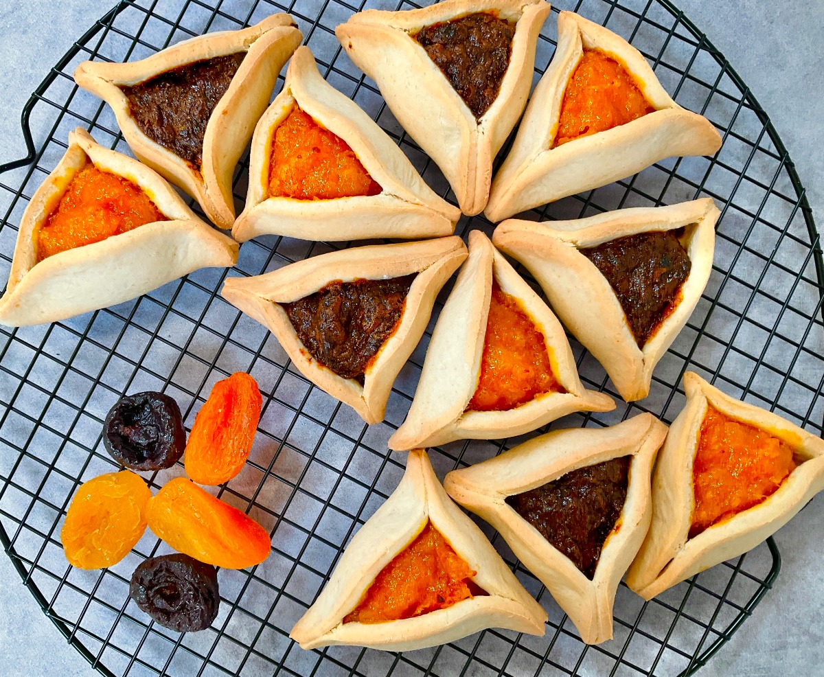 Purim is on Saturday!  Swing by for GF Hamentashen this week -- you've got to try them!  The Prune variety tastes like a Fig Newton.  We also have Apricot ... another popular filling.  Get them while they last!  #purim #glutenfree #oakland #hamentashen #GF #mariposa