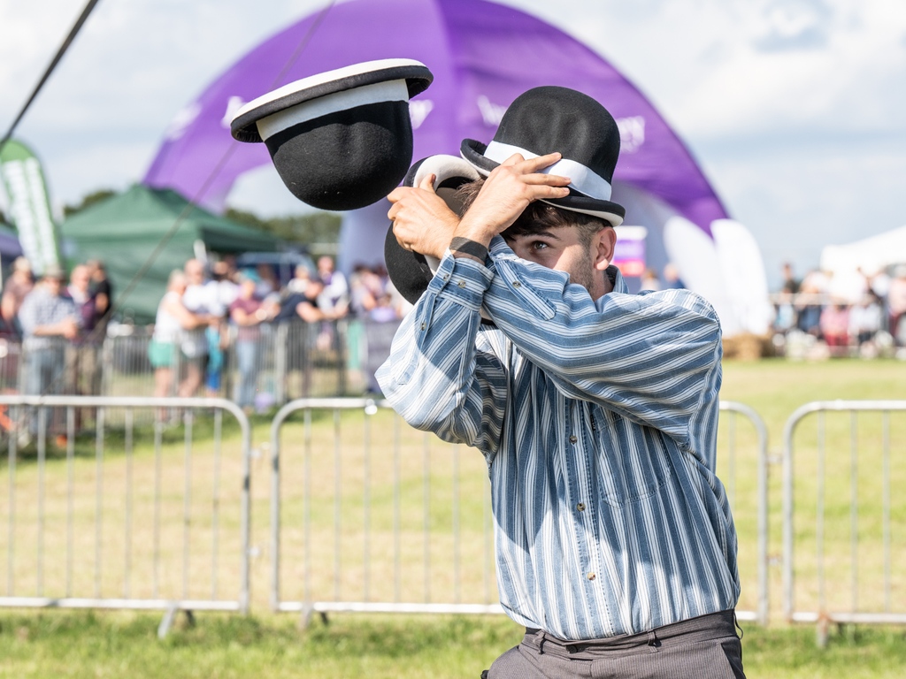 Circomedia tweet media